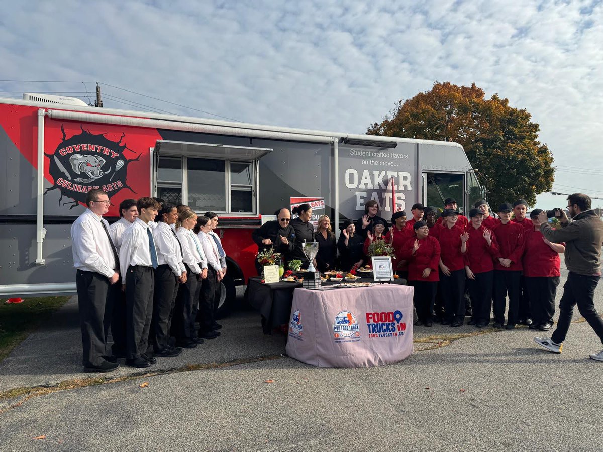 RIDeptEd's tweet image. #BehindTheScenes: Culinary students from @CoventryOakers @coventrycareer &amp;amp; @pvdschools @PCTAProvidence were recently at @NBC10 to whip up delicious food &amp;amp; showcase their RIDE #MenuForSuccess food truck! More on the initiative: tinyurl.com/msyzk8d3 @PVDFoodTruckEve