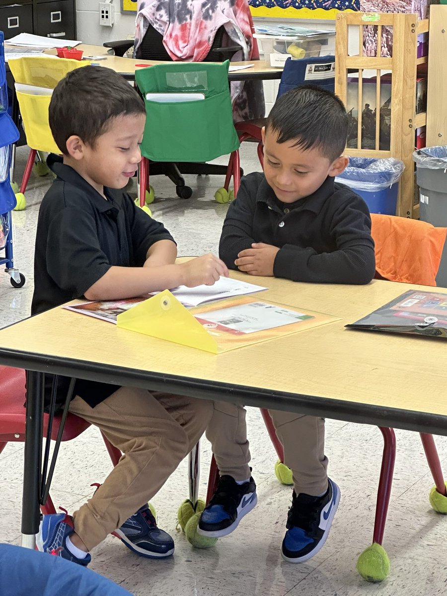 Mrs. Goldman tweet media