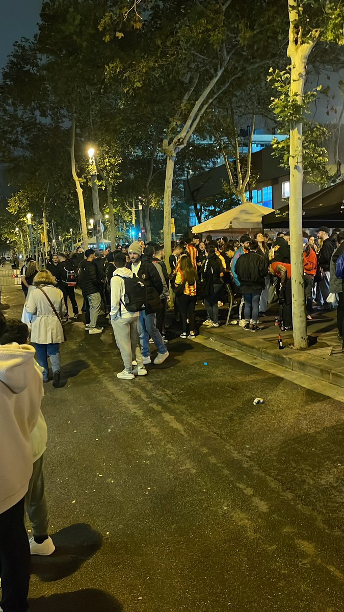 Que bonito ha sido jugar en la <a href="/uesantandreu/">Unió Esportiva Sant Andreu</a> , que bonito es seguirla desde la lejanía y que placer es volver a vivir una previa y una noche mágica de copa  en el Narcís Sala después de 6 años.. 

B R U T A L 🙌🏼