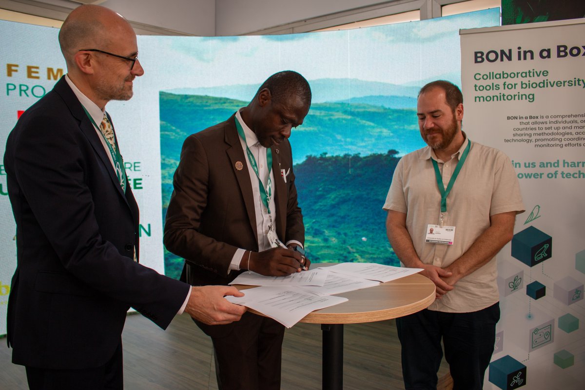 GEOBON_org's tweet photo. 🌍At #COP16Colombia: GEO BON announces a new partnership with Guinea’s Ministry of Environment, @habitat_nat, & @UPADveloppemen1 to boost #biodiversity monitoring!
Together, we’ll implement #BONinaBox, supporting Guinea’s #KMGBF goals.
Read more 👉 https://t.co/jy7gUgXXzH https://t.co/qoWJ0yGVNK