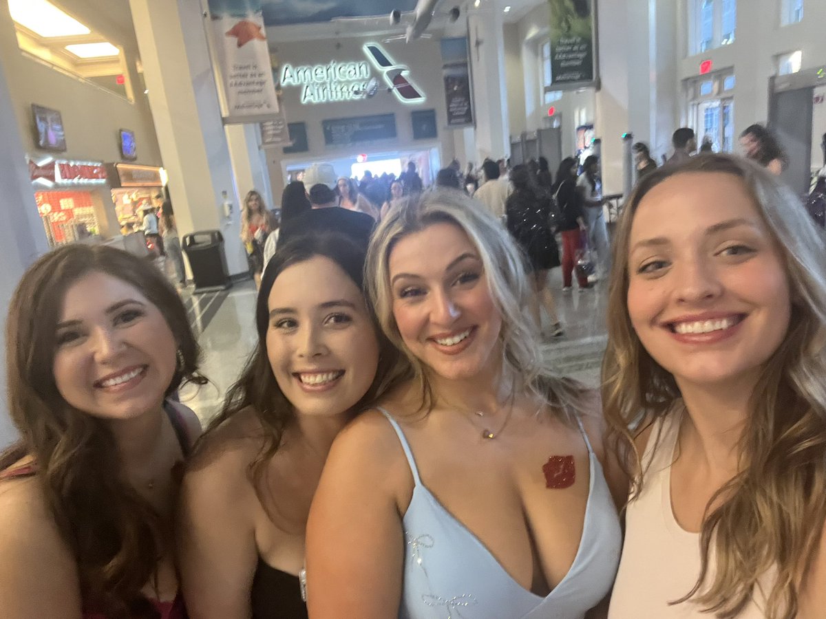 3 nurses and a teacher. Please come get us <a href="/TeamSabrina/">Team Sabrina 🐾</a> section 309 row C seats 9-12. Please please please🎶😉😉