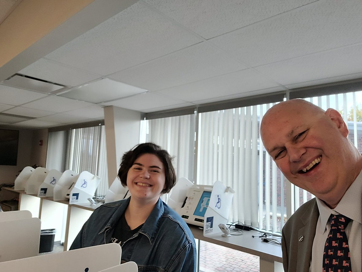 AlanBearman1's tweet photo. @BearmanRebecca is now a participating citizen in the experiment that is the USA. Super proud of my first-tirme voter https://t.co/OemaGPhNPF