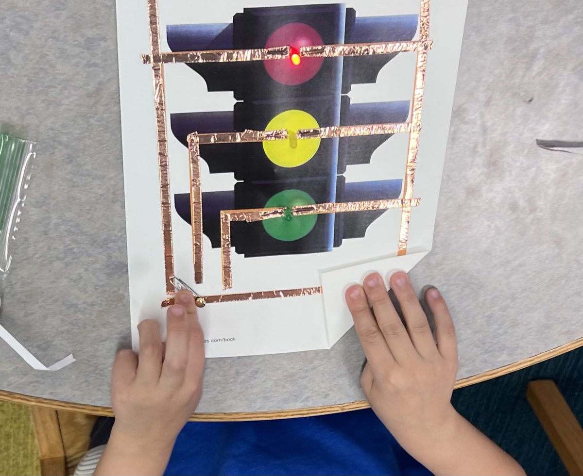 MissWinand's tweet photo. Beginner @HawthorneWCS coding club students had another successful meeting today. They finished up their traffic light circuits then had some fun building circuits with Play Doh! https://t.co/4B5RAjMp9R