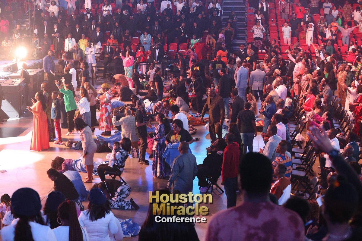 ofmhoustontexas's tweet photo. HOUSTON MIRACLE CONFERENCE (Day 3 Morning) with Apostle Johnson Suleman & Benny Hinn
The Prophetic
Click The Link To Join
https://t.co/pxcg4yDVit
#ApostleJohnsonSuleman
#PastorBennyHinn
#houstonmiraclecrusade
#MiracleService
#OFMHouston
#houstontx https://t.co/3R9QfTGIB5