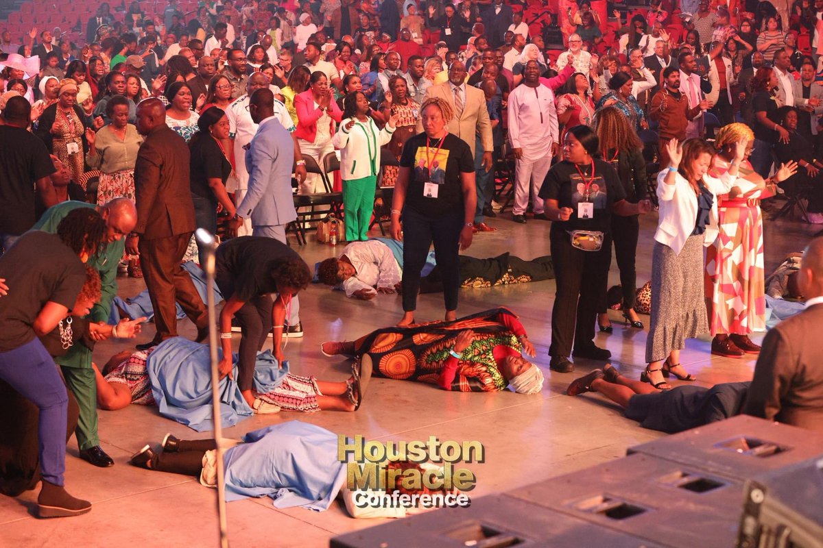 ofmhoustontexas's tweet photo. HOUSTON MIRACLE CONFERENCE (Day 3 Morning) with Apostle Johnson Suleman & Benny Hinn
The Prophetic
Click The Link To Join
https://t.co/pxcg4yDVit
#ApostleJohnsonSuleman
#PastorBennyHinn
#houstonmiraclecrusade
#MiracleService
#OFMHouston
#houstontx https://t.co/3R9QfTGIB5