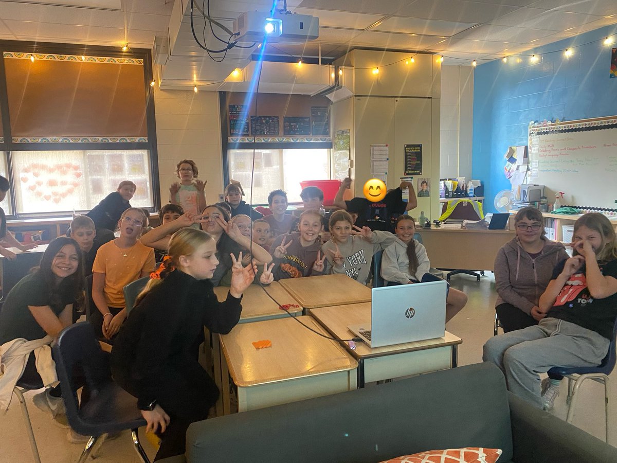 mrskomadoski's tweet image. This afternoon Grade 6/7 had a virtual meet up with Ms. Ziller's Grade 7 Class from Colonial Beach Elementary School in Virginia. We are both reading And Then, Boom! by Lisa Fipps as part of the Global Read Aloud! @sbcswaterford @bhncdsb @CBPSNews #drifterpride #globalreadaloud