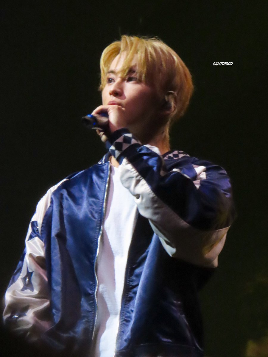 cantotaco's tweet photo. 241030 SOUNDCHECK
💙
7DREAM IN NETHERLANDS
#TDS3inROTTERDAM
#THEDREAMSHOW3_in_ROTTERDAM
#MARK #마크 #LEEMARK #NCT #NCTDREAM #엔시티 #엔시티드림 https://t.co/ffbJq08o1f