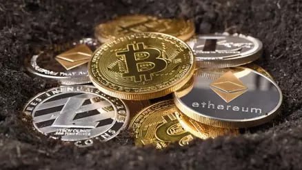 BulcahanTurk's tweet photo. Bitcoin'in 80.000 dolara ulaşma olasılığı da bir altcoin rallisini yeniden ateşleyebilir ancak bunun gerçekleşmesi için piyasa hakimiyetinin belirli seviyelere ulaşması gerekiyor. Bu meme coin'ler için uzun süreli bir ayı piyasasını tetikleyebilir .
#BTC #MemeCoinSeason #cryipto https://t.co/TTuYUmwNC6