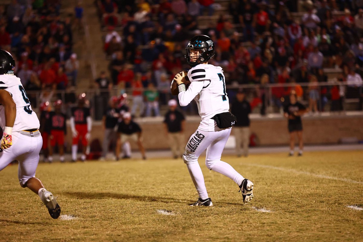 app.hudl.com/watch/team/496…