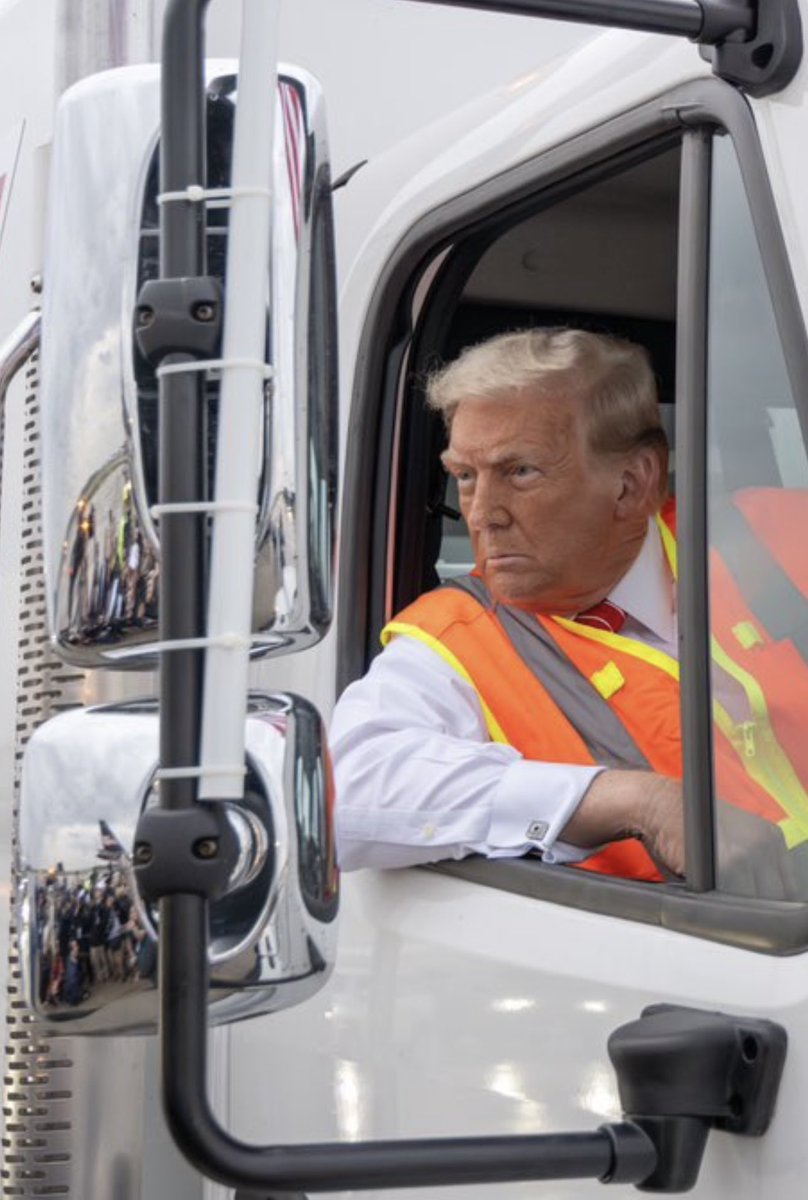 RealFletch17's tweet image. America, Good news! 
Trump is coming to clean 
Up DC and the rest of the county #MAGA #MAHA 
#TrollingIsFun