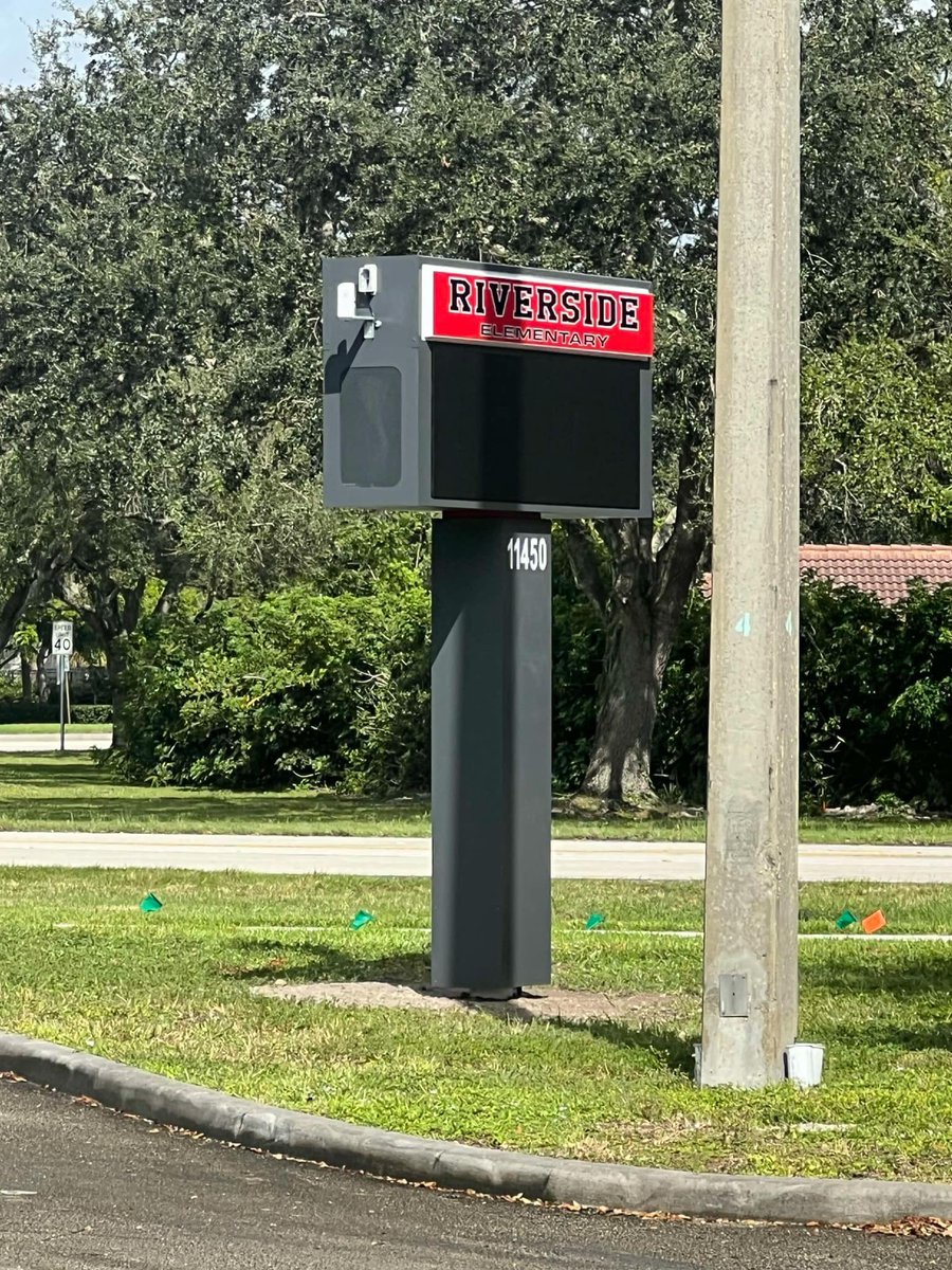 Check out our new digital marquee that was just installed today!! So excited to share the accomplishments and upcoming news with our community 🦝 #riversiderocks #bestjobever <a href="/BCPSNorthRegion/">BCPS North Region</a> <a href="/DirMWS/">Merideth Weiss-Schnur</a> <a href="/DrFlem71/">Dr. Jermaine Fleming</a> <a href="/debbi_hixon/">Debra Hixon</a> <a href="/lorialhadeff/">Lori Alhadeff</a>