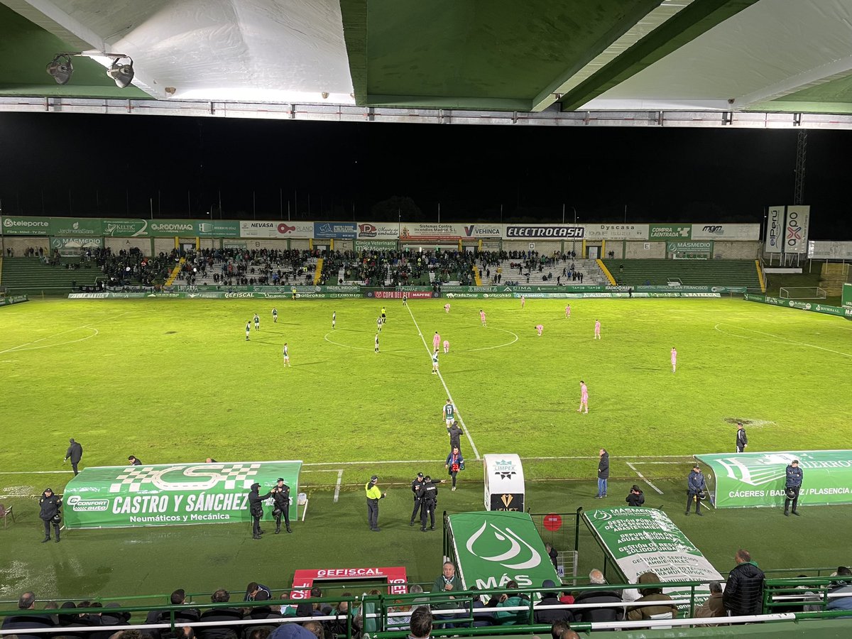Bonitos recuerdos 🏆⚽️ La Copa ⚽️
Cacereño-G. Segoviana