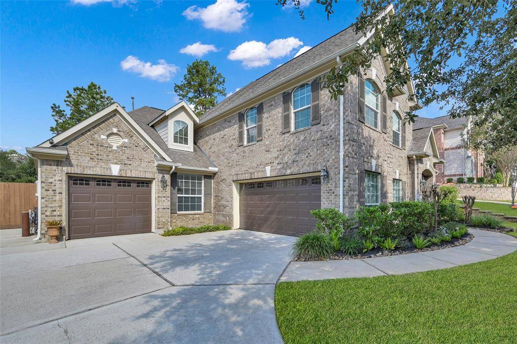 RichardsonReal's tweet image. JUST LISTED! 2151 Summit Mist DR, Conroe, TX 77304
Listing Price: $690,000 
Schedule a showing and request more information here: richardsongrouprealty.com/d8rbpodo
