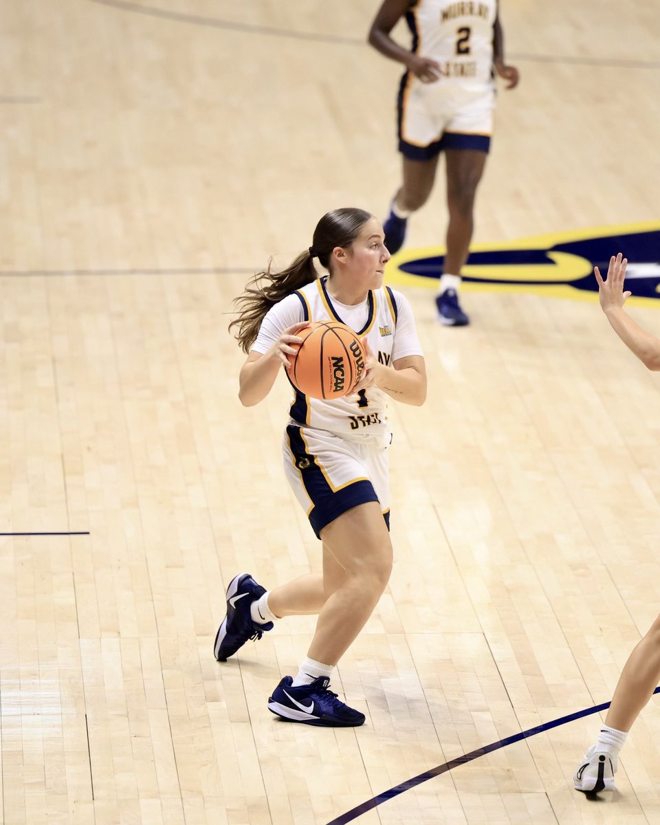 Murray State Women's Basketball (@racerswbb) on Twitter photo 📊 First Half Leaders
<a href="/HalliPoock/">halli</a> 14 pts, 6 asts
<a href="/HavenFord4/">Haven Ford</a> 15 pts, 7 rebs
<a href="/katelyn_youngin/">Katelyn Young</a> 14 pts, 5 rebs 📊 First Half Leaders
<a href="/HalliPoock/">halli</a> 14 pts, 6 asts
<a href="/HavenFord4/">Haven Ford</a> 15 pts, 7 rebs
<a href="/katelyn_youngin/">Katelyn Young</a> 14 pts, 5 rebs