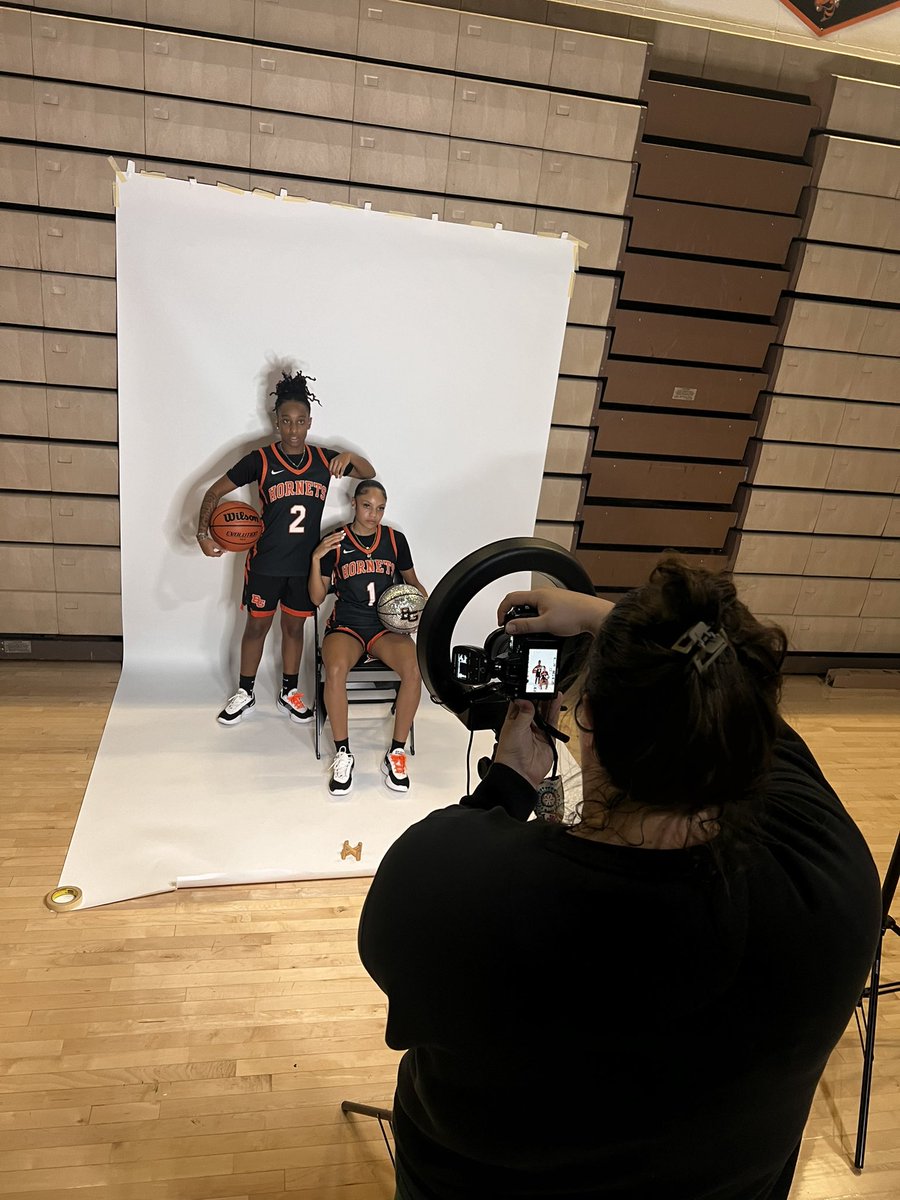 BG LADY HORNETS HOOPS tweet media
