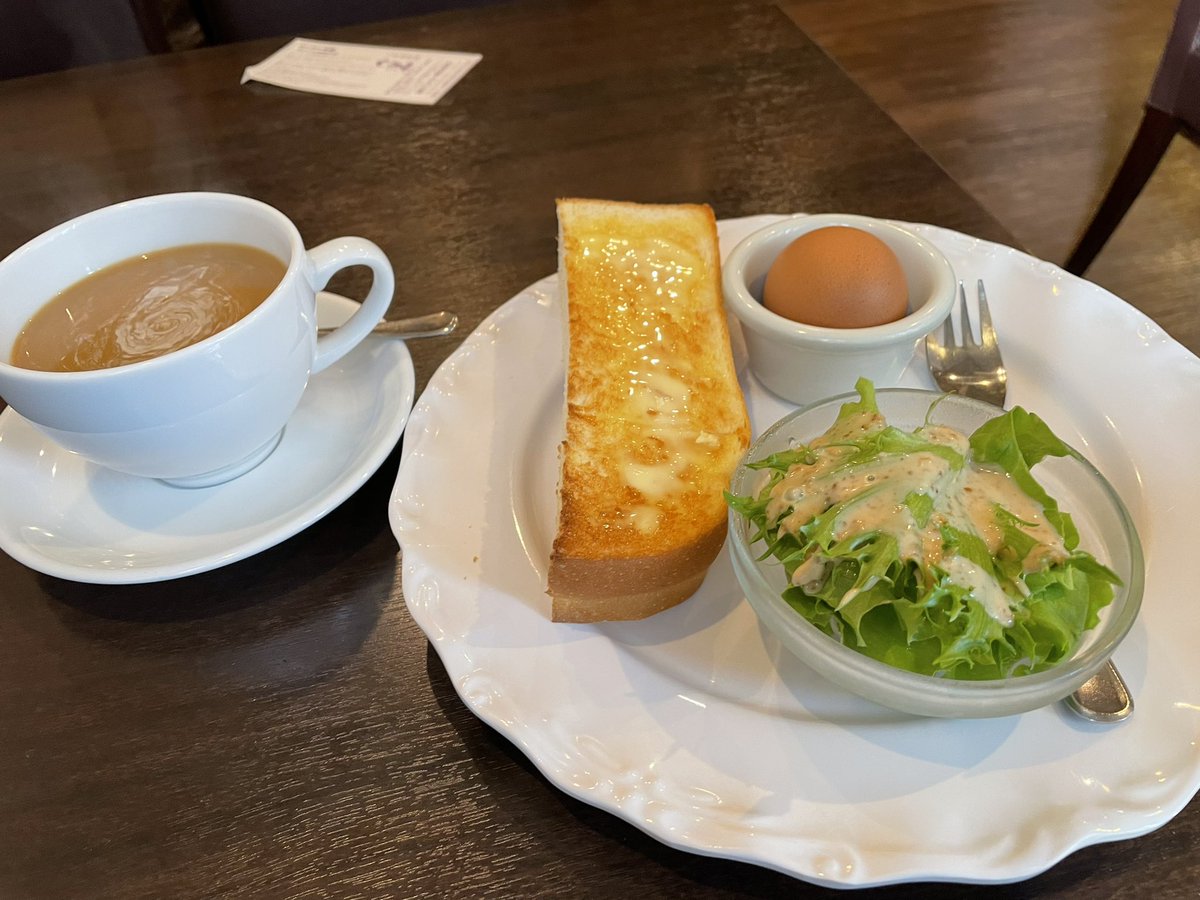 s_megane52's tweet photo. 今朝のモーニング☕️
#コーヒーMINAMI
#サルビアスタンプ　加盟店なのでマルシェにチラシ参加

#ガラポン はハズレ無し
特賞1000p当たるかも　
1000pは10万円分のPOINT 😱
マルシェで会いましょう

#中日新聞
#フリーwifi  🆓 https://t.co/NCDf54rrTg