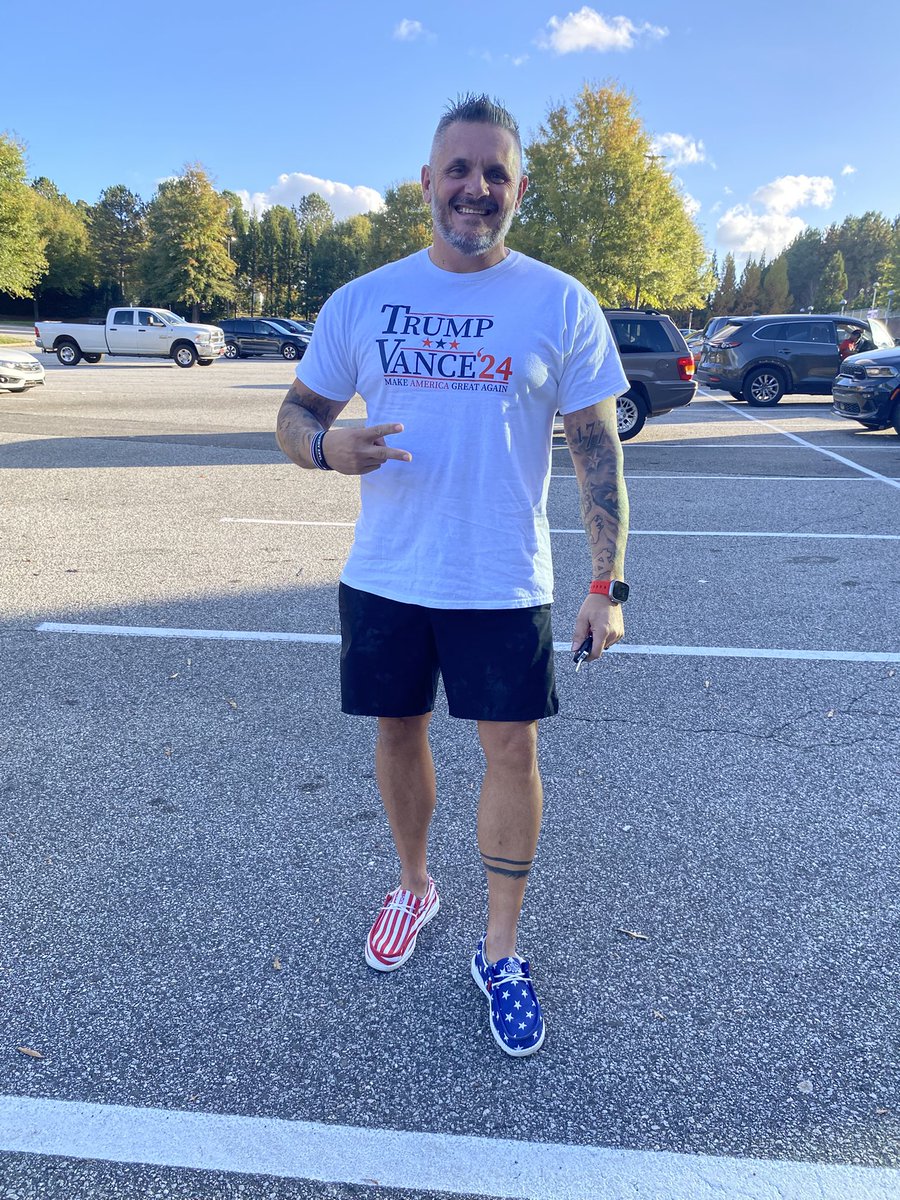 rdrake59's tweet image. Did my part today as Garbage #MAGA2024 #Trump2024