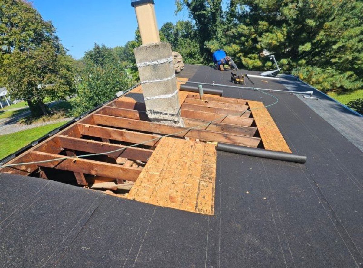 _ClassicRemodel's tweet photo. Customer had some leaks, and we had a big patch option…

Certainteed Landmark: Georgetown Gray https://t.co/EOFZp11Xxt