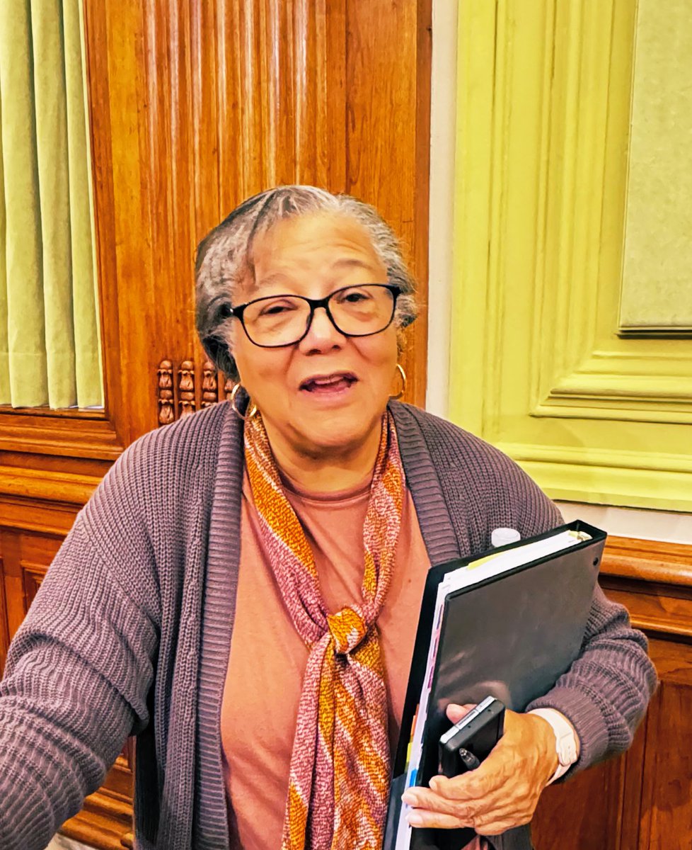 Confirm <a href="/VoteNo83/">Vote NO on Initiative 83</a> by <a href="/AnitaBondsDC/">Anita Bonds</a> bc: 
I83 is a fix for “something that isn’t broken;” she’s always been subject to a form of RCV bc u get 2 votes for t 2 at-lg <a href="/councilofdc/">Council of DC</a> seats.