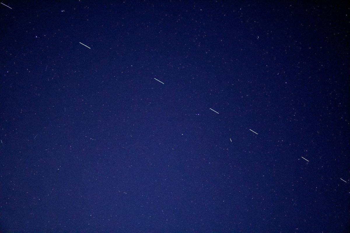 As Musk seeks to launch tens of thousands of Starlink satellites, space researchers urge caution phys.org/news/2024-10-m… /via <a href="/physorg_com/">Phys.org</a>