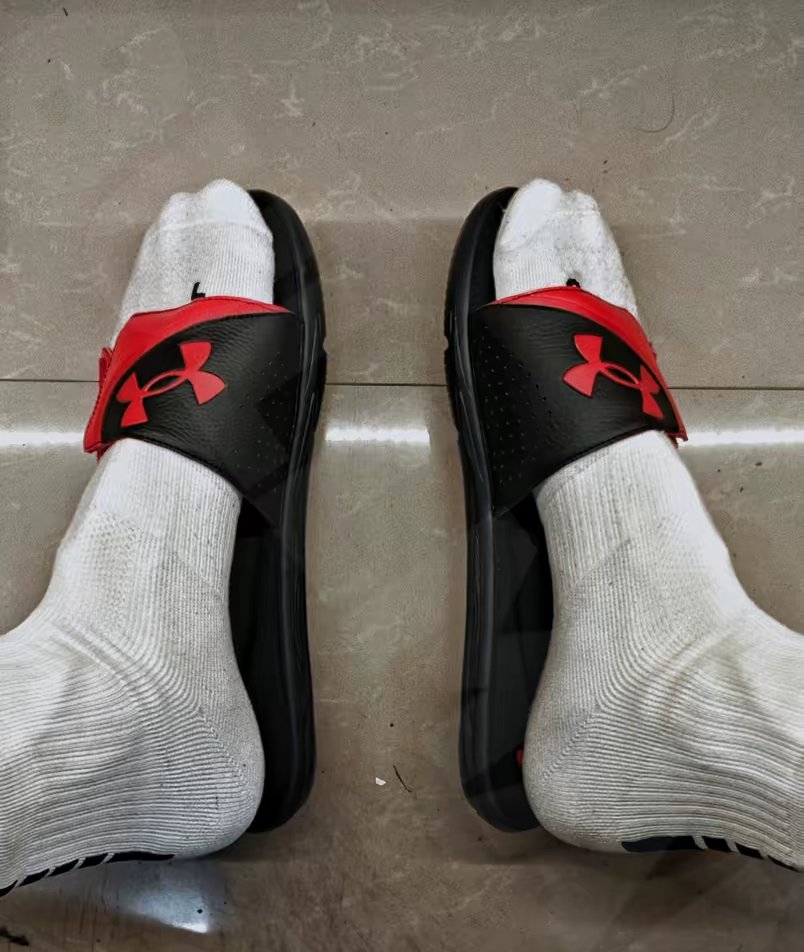 D_reaction0's tweet photo. 提问:要穿多久才能有傻逼贱狗喜欢的味道 https://t.co/ZiwYu1bjRe