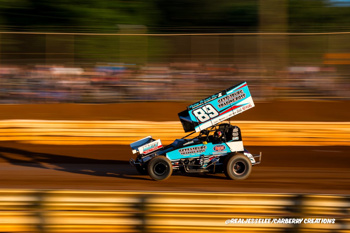 @realjesselee bsky tweet media