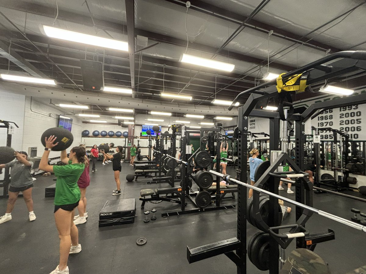 Great turn out this morning  for preseason lifts! Preseason workouts show a lot about the kind of athletes you have! They show commitment, dedications and work rate during the optional part of the season! 💚⚽️💚