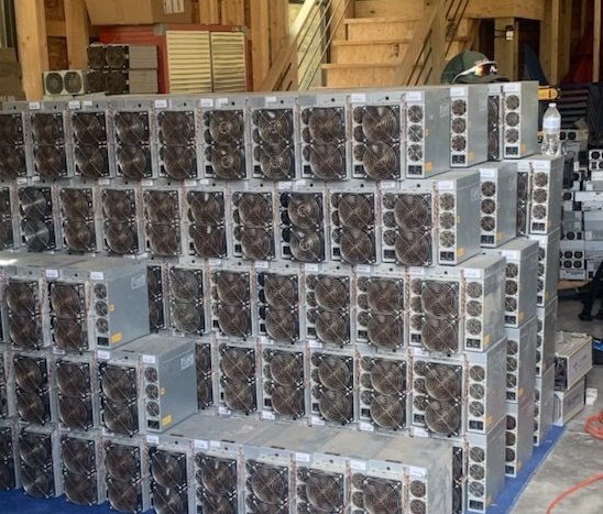 FOR SALE
S19PRO 110th Antminers
QTY - 800
MOQ - 50 roughly 1 pallet
Location - KY
Tested/cleaned
Includes 14 day DOA warranty and free shipping inside continental US.
Price - $395 each for 1 pallet. Price negotiable for larger orders
DM, if u are interested 🙏