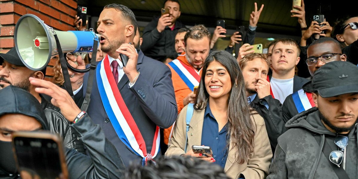 🇲🇦🇫🇷| Contraste saisissant entre une large partie de la classe politique française ayant salué la réconciliation franco-marocaine et la France Insoumise qui se mure dans le silence, pour ne pas contrarier sa clientèle électorale franco-algérienne. 

Déjà, lors de l'annonce de la