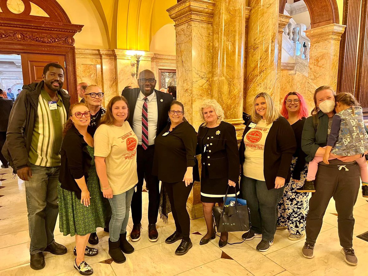 Troy4NJ7's tweet photo. Thank you to the Governor for working with us on this compromise (now) law, and I especially appreciate the support and advocacy of the New Jersey Organizing Project, who were integral in getting this to the finish line. Read more here https://t.co/KBqatph92M https://t.co/tJCElOX8HM