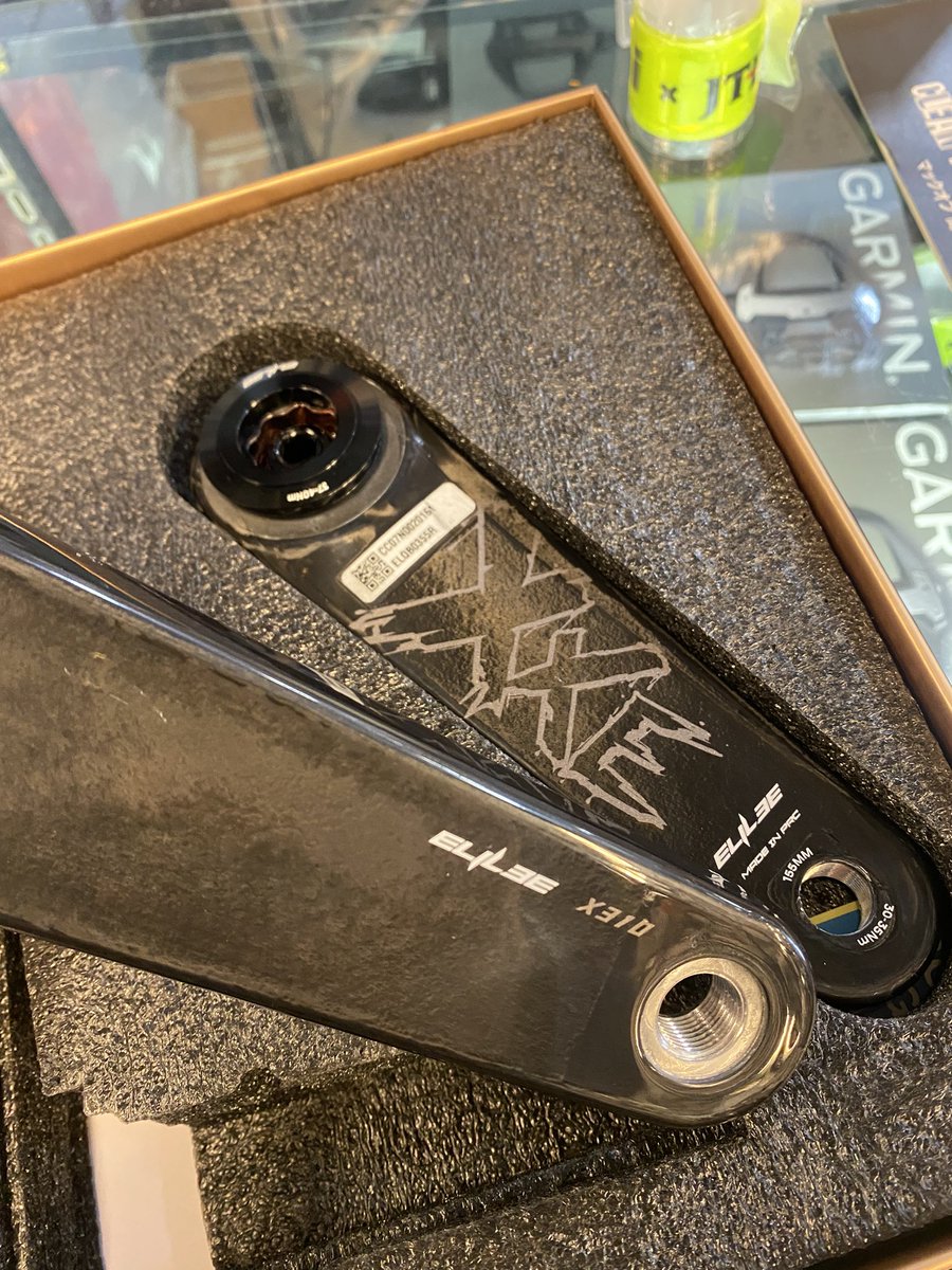 入荷】ELILEEより軽量カーボンクランクの24mmのチタンアクスルモデルが