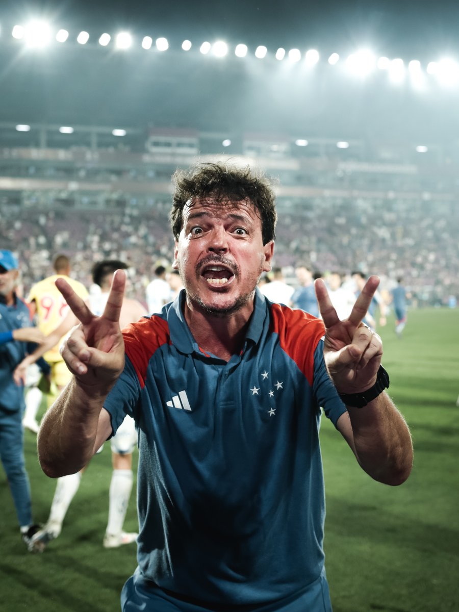 SudamericanaBR's tweet photo. 🔵⚪️✌️ITÓRIA!

🦊 @Cruzeiro ⭐️ #GrandeConquista https://t.co/HmYkjjVXu4