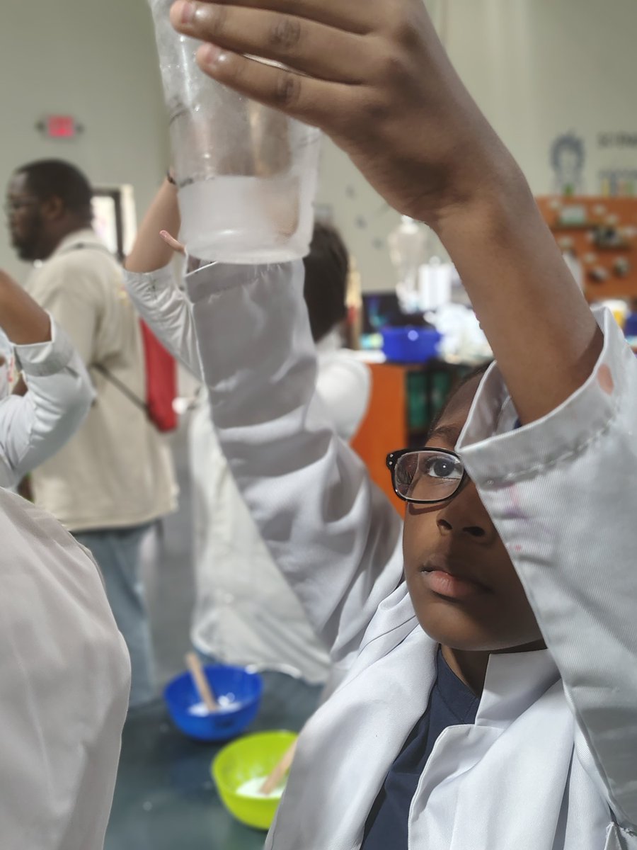 LeaLinthicum's tweet photo. How to make a scientist..this was a memorable experience for them and me .#ScienceComeback2425 #handson #engagethemind #lovetoexplore @AldineISD @AISDElemScience @ArtishaHolmes @DunnES_AISD https://t.co/rzwLrS7jAP