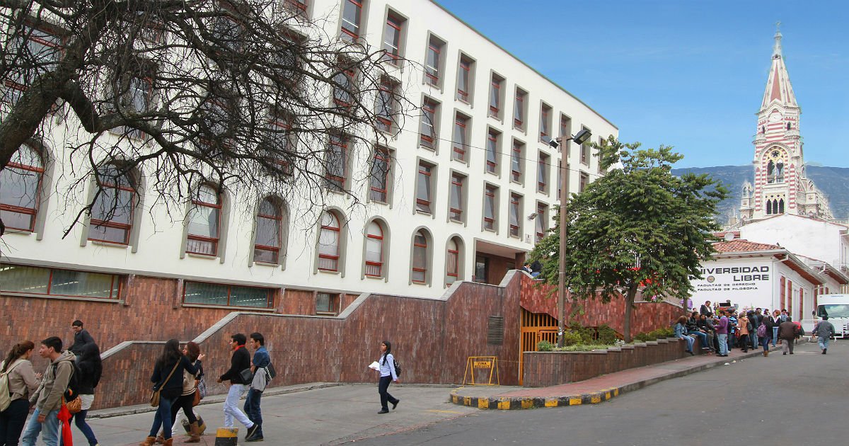 La clase blanca, racista y pudiente de Bogotá hizo cerrar la Universidad Libre debido a que tenía un Rector negro (El Negro Robles)