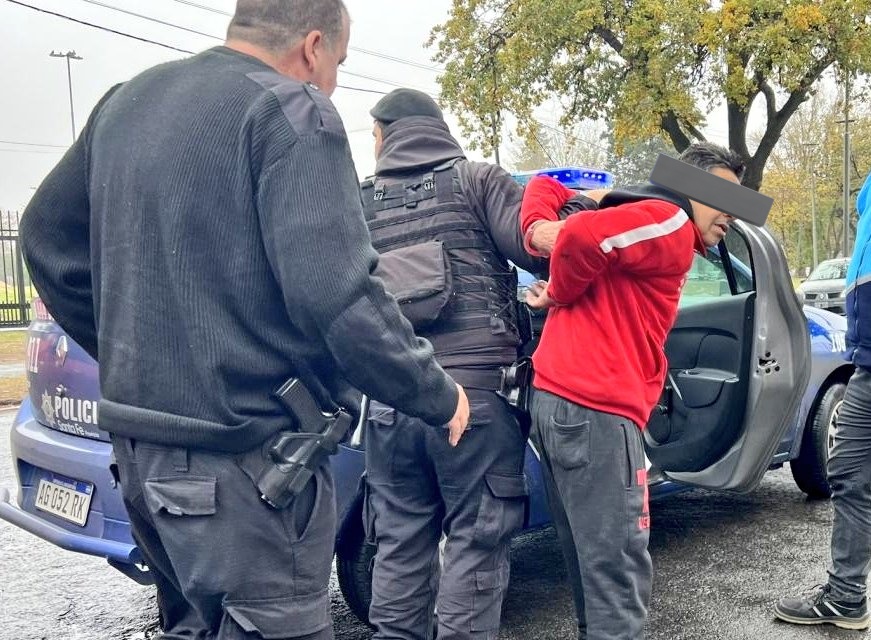 AVANZÓ LA PROHIBICIÓN DE TRAPITOS. Tras la reunión con <a href="/PabloCocoX/">Pablo Cococcioni</a> donde afinamos detalles, tuvo opinión favorable de la comisión de Derechos y Garantías, nuestro proyecto que tipifica y prohíbe la actividad en espectáculos masivos deportivos y musicales
<a href="/radio2rosario/">Radio2 AM1230</a> <a href="/lacapital/">Diario La Capital</a>