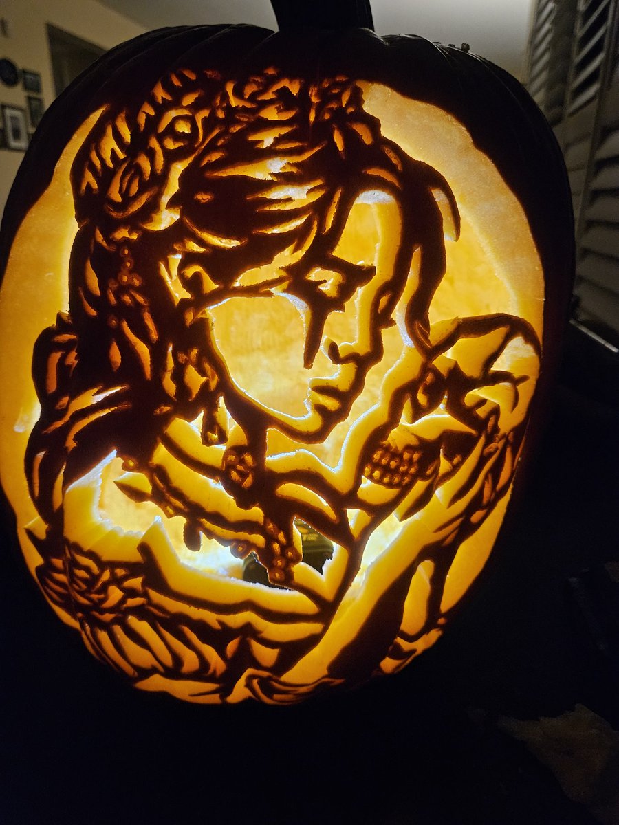 #HappyHalloween Make sure you have your #pumpkin carved, #spookyseason is here! Wouldn't be #Halloween without a #jackolantern.  I think I'm ready, <a href="/cityofcambridge/">Shitty of Cambridge</a>