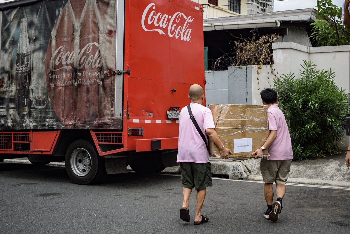 Walang hadlang sa pinagsama-samang lakas ng pagbabayanihan. 🌸

Hindi magiging posible ang Typhoon Kristine Relief Operation kung hindi dahil sa dedikasyon, sipag, at husay ng ating mga volunteers.