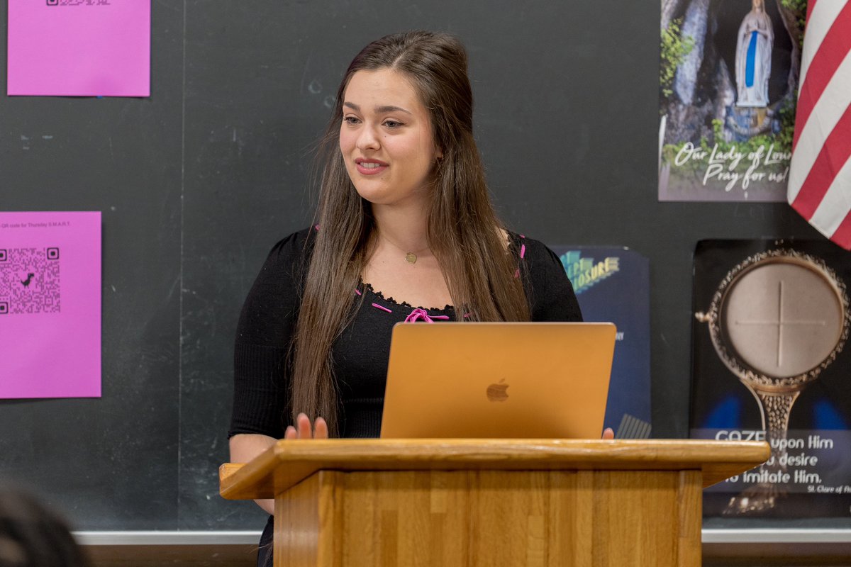KMHSAlumni's tweet photo. Thank you to Charlotte D'Alessandro '20 for presenting to our Fashion Club today. As a graduate of the FIT and now with a career in fashion she was able to explain what it means to stay with the most current trends. https://t.co/5bbeZLqIrA
