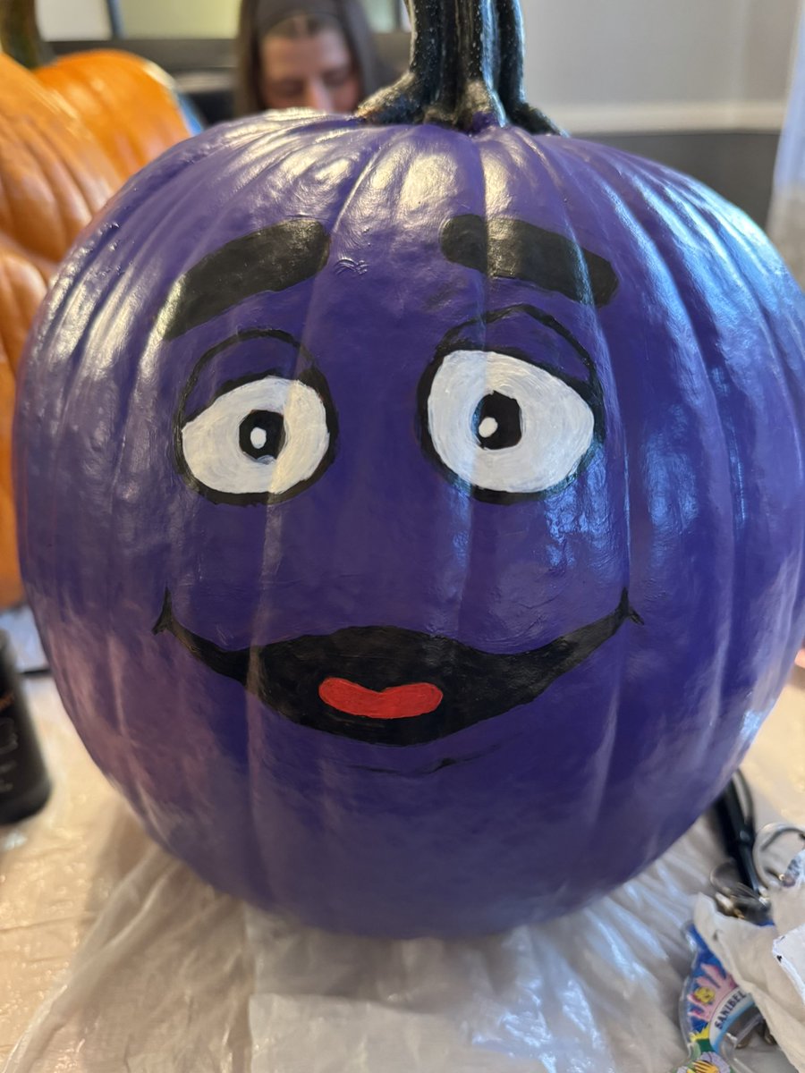 NYMdumpsterfire's tweet photo. @Mets grimace pumpkin, obvi https://t.co/aTvHAILvcV