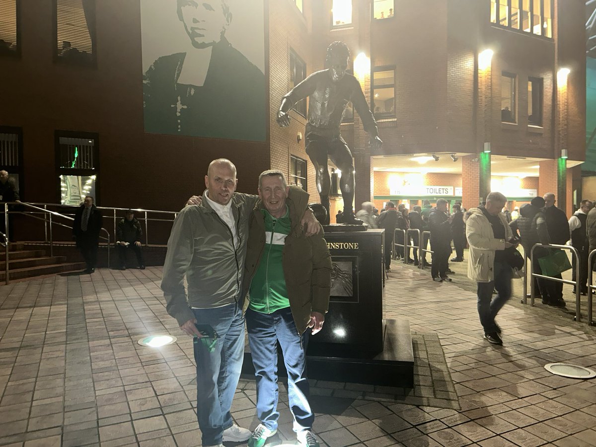 EDunfermline's tweet photo. Every opportunity 🍀🍀🍀🍀🍀 https://t.co/8MI10fVIS4