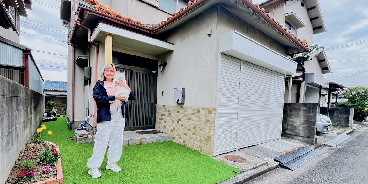 At 18, she dreamed about moving to Japan. When she turned 50, she quit her job and bought an abandoned home near Osaka. dlvr.it/TFvSj7