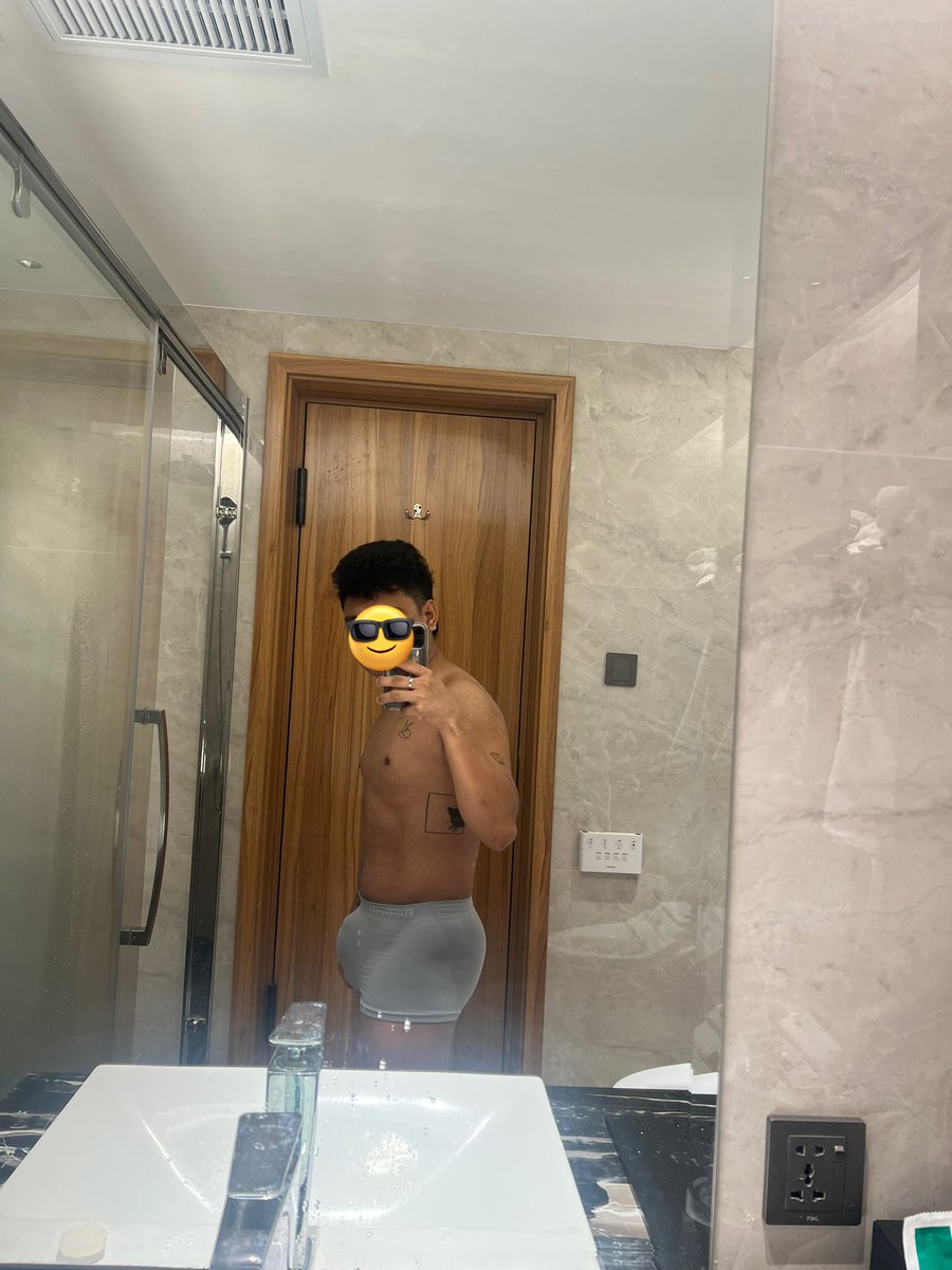 corrhoesion's tweet photo. just a regular morning pic https://t.co/mReL8sIAQq