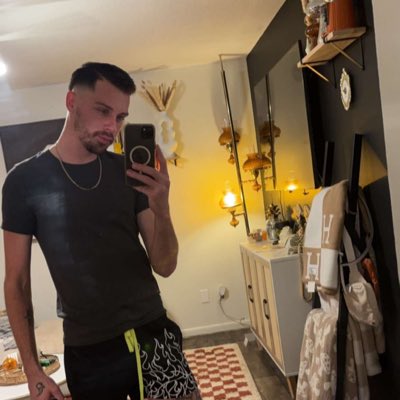 connerlaneXXX's tweet photo. #NewProfilePic https://t.co/ooT9Q6Fkqg