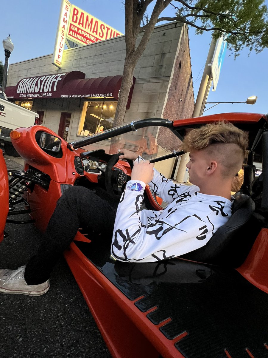 FtwCollection.Com 

<a href="/efteedubb/">EfTeeDubb Collection</a>