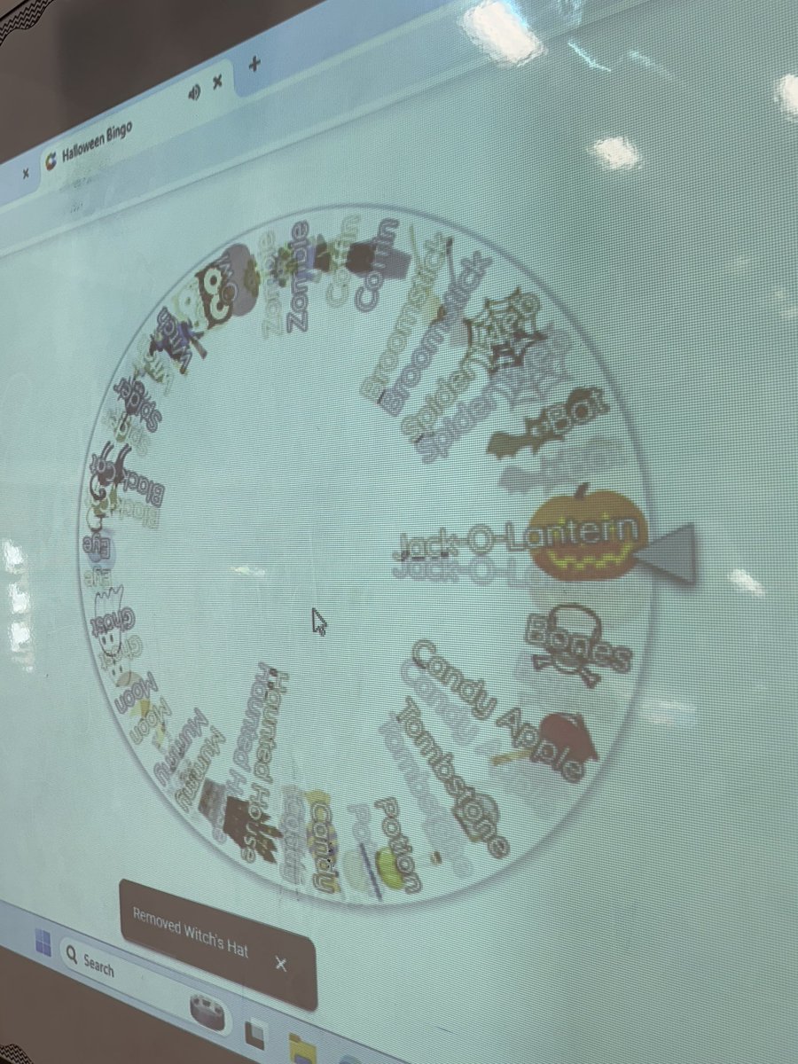 JGeorgopoulos96's tweet photo. Drum Roll …. @BestBuddiesCND club is BACK! What better way to kick off our year than with some Halloween Bingo? The energy was fantastic ⚡️. We’re so happy to be with our buddies once again. See you all next Monday second half of second break! @CHNortonHDSB https://t.co/lBez6lXpHD