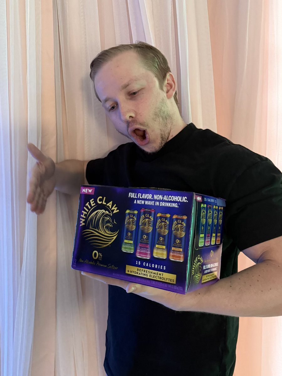 Jay3OW's tweet photo. Itโs time to party! A bunch of other @Luminosity creators and I are going 0 to 100 with a White Claw 0% Alcohol After Party #Ad21+ from 6-8 PST.
Gonna be playing some Among Us and hanging out thanks to #WhiteClawZero https://t.co/07B7IriWFy