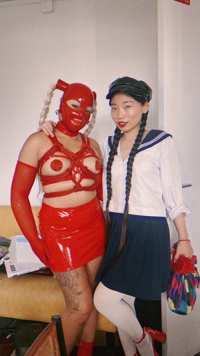 Performed with <a href="/inesseroses/">Corset Doll Inesse</a> in fetish week organized by <a href="/NuitDemoniaoff/">Nuit Demonia</a> ❤️