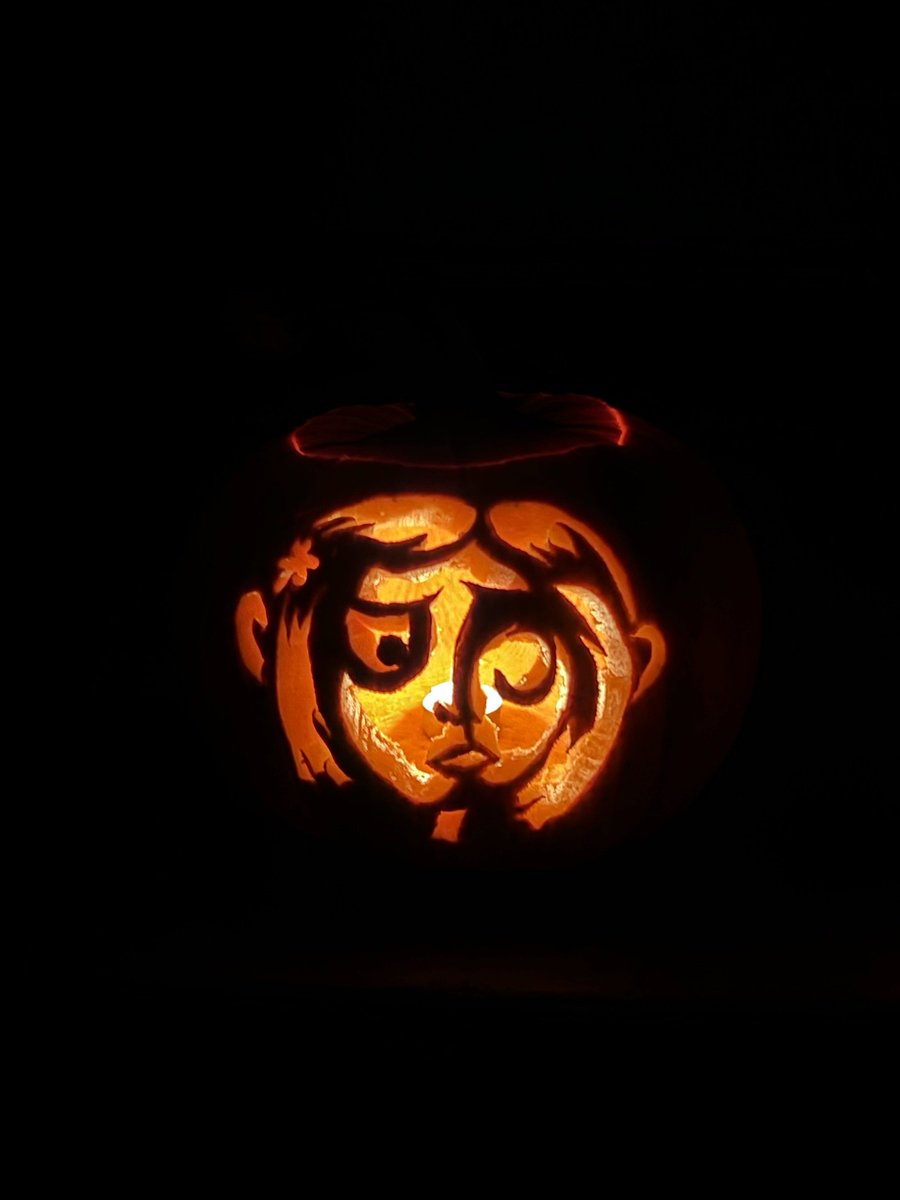 pin_suki's tweet photo. @2020Georgee You are soooooo lucky! I did not get to help! (Ok,OK, I got a bone, so it is a wash 🤣🤣🤣)  #DogsOfHalloween #BOO #DogsOfX https://t.co/8NecD9fWXq