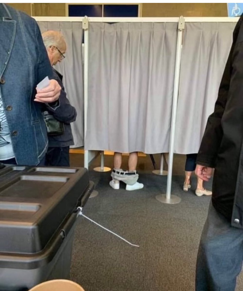 DirtyDeg's tweet photo. Picture of Joe Biden Voting today https://t.co/FcdgrSaokl