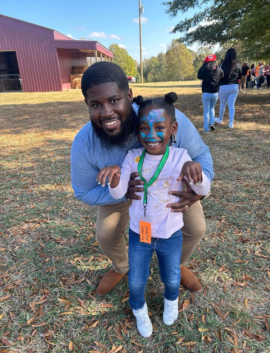 LTMHSCrusaders's tweet image. Day 2 of our Harvest Festival was unforgettable with Nova Pre-K!

🐐 Petting zoo &amp;amp; hat rides by Ag scholars
🍪 Cookie decorating by Culinary
🎨 Face painting &amp;amp; pumpkin decorating by Art
💅 Nail decorating by Cosmetology 

Thank you to all who made it possible! 🌻🍁 #TechPride